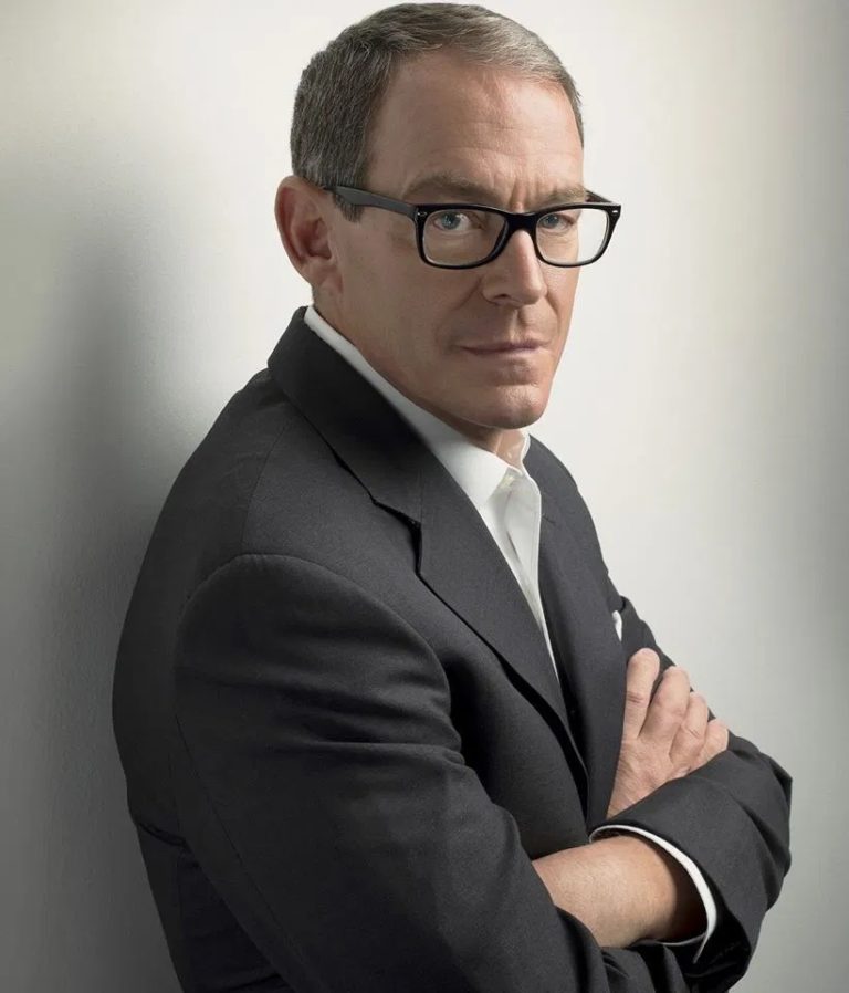 Daniel Silva author photo